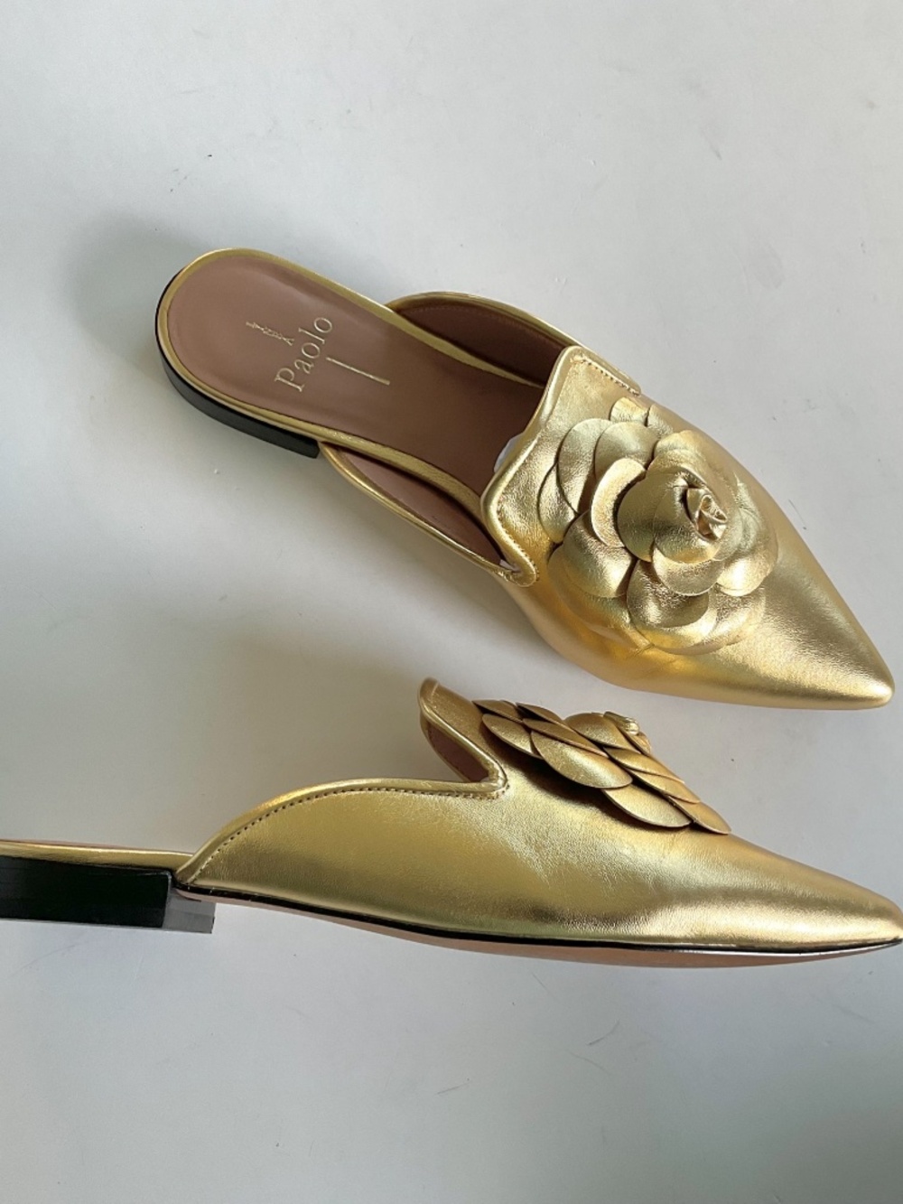 LINEA  PAOLO  Mule 3-D Flower Gold Size 7 - Picture 3 of 9